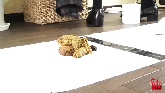 DLFF-369 [#1] Defecation in the city. Girls pooping behind the curtain while strangers passing by