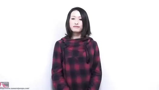 UJSD-01 04 4 women peeing and pooping solos and interviews. (uncensored)