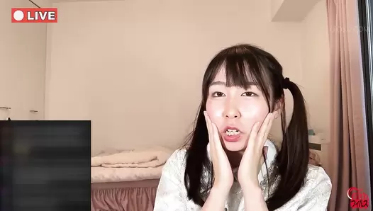 DLFF-648 02 Explosive and exhilarating! A secret LIVE broadcast where cute girls let you hear their farts