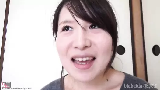 UJSD-01 01 4 women peeing and pooping solos and interviews. (uncensored)