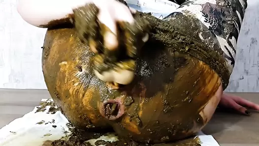 AnnaCoprofield - How do you like my new lace leggings?