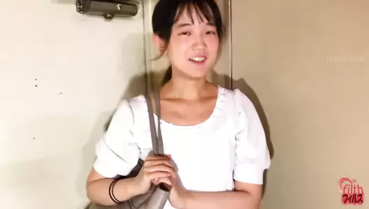 DLFF-640 04 Office ladies and their shady side job. (Defecation on camera)