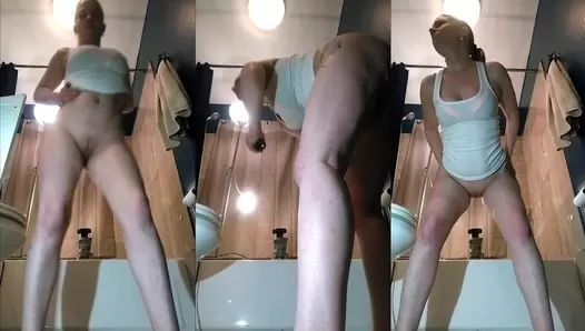 Cosmic Girl Summer - Massaging My Pussy With Fresh Warm Poo!