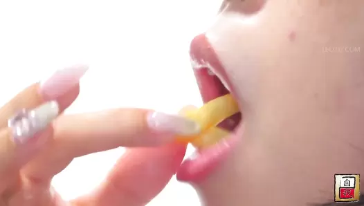 DLJG-551 03 Close-up shooting and self-portraits over several days of pooping at Mia Shirata’s home