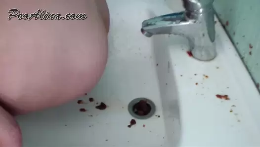 PooAlina - Very smelly enema from Alina