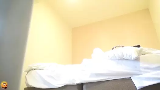 DLEE-727 07 Hidden camera at the business hotel: Office ladies shit during business trip