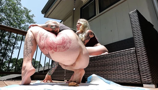 gassy - C n G make a poop pile on the balcony