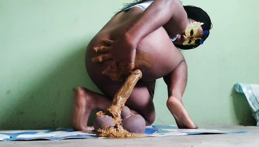 PrettyEbonies - Monster poop, smearing and sucking Eric