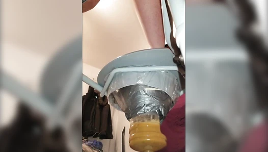 SSBBW Queen Siya - Barmaid Uses Immersion Blender for Shit and Piss!