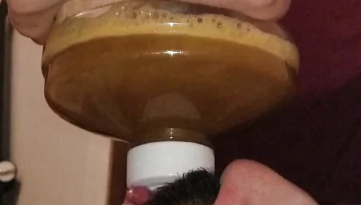 SSBBW Queen Siya - Barmaid Uses Immersion Blender for Shit and Piss!