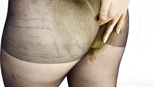 The_Prime_Alpha - Pooping & Smearing in Pantyhose