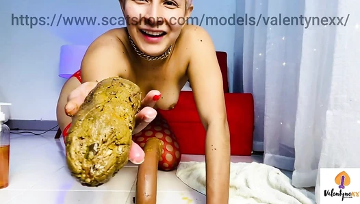 Valentynexx - Dirty pee with big toy