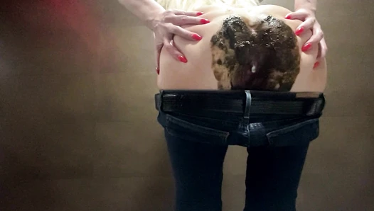 thefartbabes - Poop In Levi’s Jeans