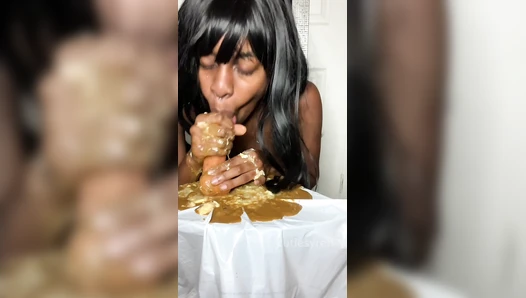 cutiesyren - Sucking my Shitty Dildo