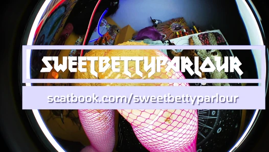DirtyBetty - Dark M wants to play!