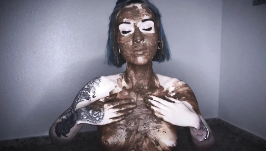 DirtyBetty - Really Dirty Girl with SHIT