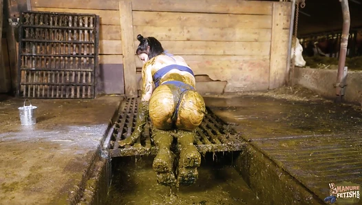Kaitlyn Katsaros Aliens In The Manure Channel