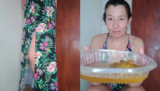Miamartins - Pee and poop on a food tray