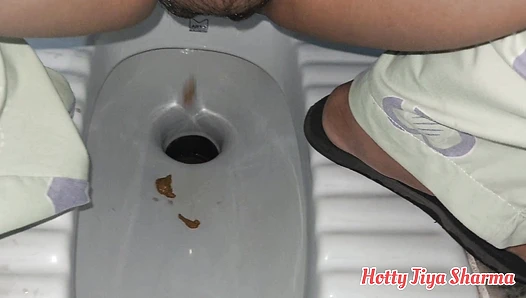 hottyjiyasharma - Jiya pooping in desi Toilet