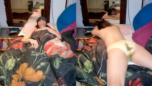 Kitty Skatt - Horny pantypoop in bed