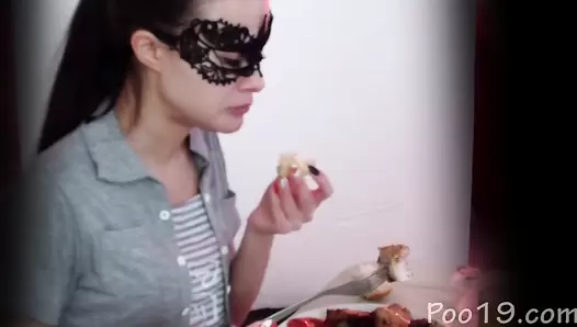 MilanaSmelly - Toilet slave swallowed Christina's diarrhea and drank urine