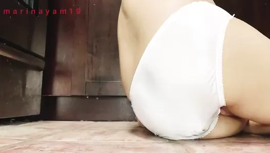 Marinayam19 - Panty pooping into pure white panties