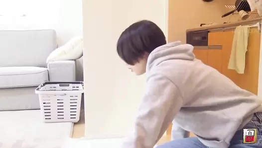 DLJG-540 02 VOL. 2 Of Hikaru Yamamoto’s home poops and interviews. (2 years later)