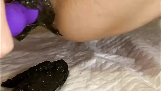 p00girl - A large portion of shit to smear on the pubis