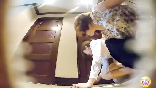 DLSL-483 02 Stomach ache, panic and big shit at the friend’s house