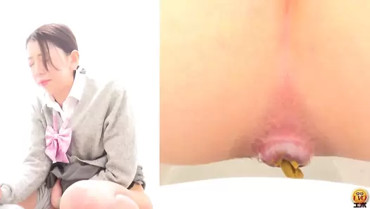 DLEE-686 05 Hidden camera inside the school toilet. Girls pushing really hard to get the poop out