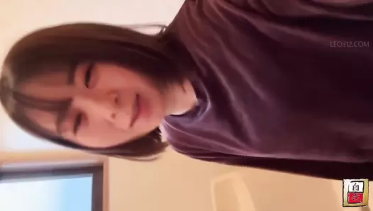 DLJG-542 02 Close-up photography and self-portraits over several days with fearless Maho Kawanishi who takes poop selfies at her parents’ house.