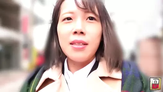 DLJG-541 02 Self filmed defecation videos with live commentary and a camera placed directly under the anus