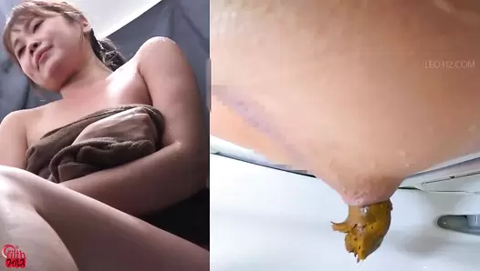 DLFF-599 04 Hidden camera: beautiful women pooping naked after taking a bath