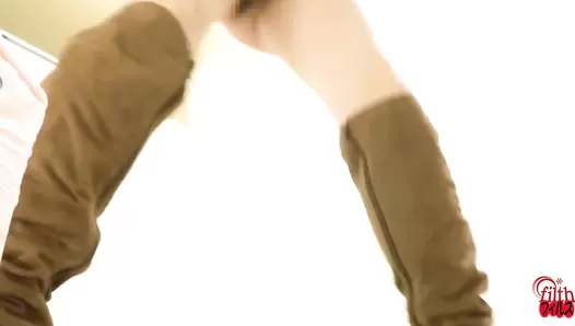 DLFF-490 04 Toilet voyeur in the city center: diarrhea circumstances of GALs in flashy clothes