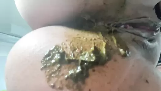 Brownsensations - Destroying restrooms VOL 1