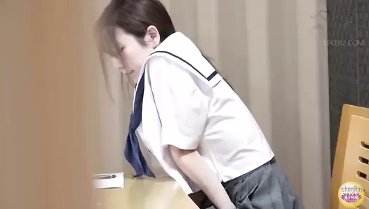 DLSL-531 04 Sweet girls attacked by the laxative detonation! They are tricked into shamefull defecation