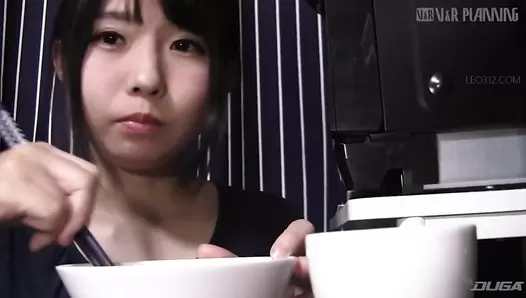 VRNET-084 Private life: poop self-portrait. Daily pooping and peeing videos with idol Maeda Mako