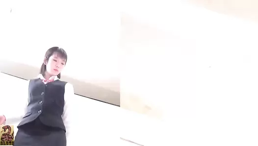 SR068 02 Multi view, split screen toilet voyeur: super big stols and farts of women in uniform. VOL. 2