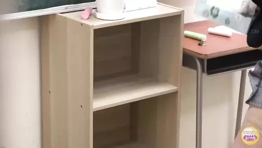 DLSL-451 05 Holding poop gives women pleasure. Pantypooping blunder voyeur