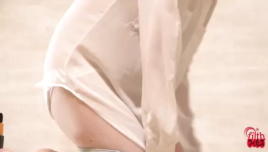 DLFF-544 02 Checking the loudness of shy girls farts with a measuring device