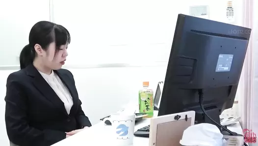 DLFF-538 02 Female student puts laxatives in her female teacher’s drink. Our teacher is a woman who leaks feces!