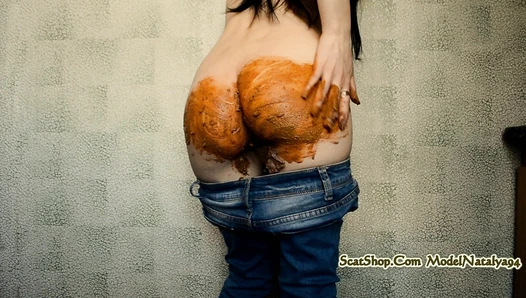 ModelNatalya94 - Shit and piss in my favorite jeans