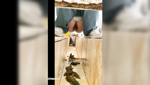 Ditch Close-up Peeing and Pooping 03