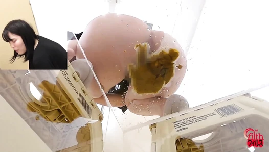 DLFF-561 03 Let’s show the ultimate shame! Girls pooping on acrylic board while others girl watching from directly underneath