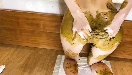 p00girl - pile of diarrhea, smeared, face mask,fisting