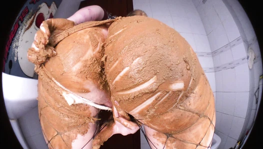 DirtyBetty - Pretty Poop in BBW pants