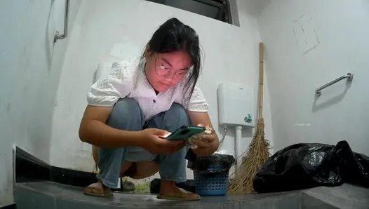 Classic Panoramic Toilet Shot (Beautiful Young Woman Large Size) 23V