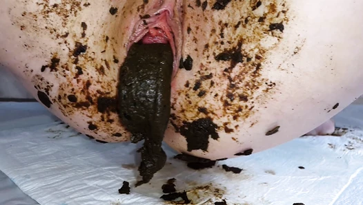 Anna_Coprofield - Peachy jeans / Filled Pussy